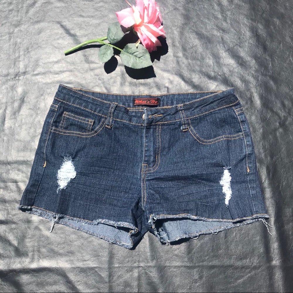 Juniors jeans shorts what’s hot size 8